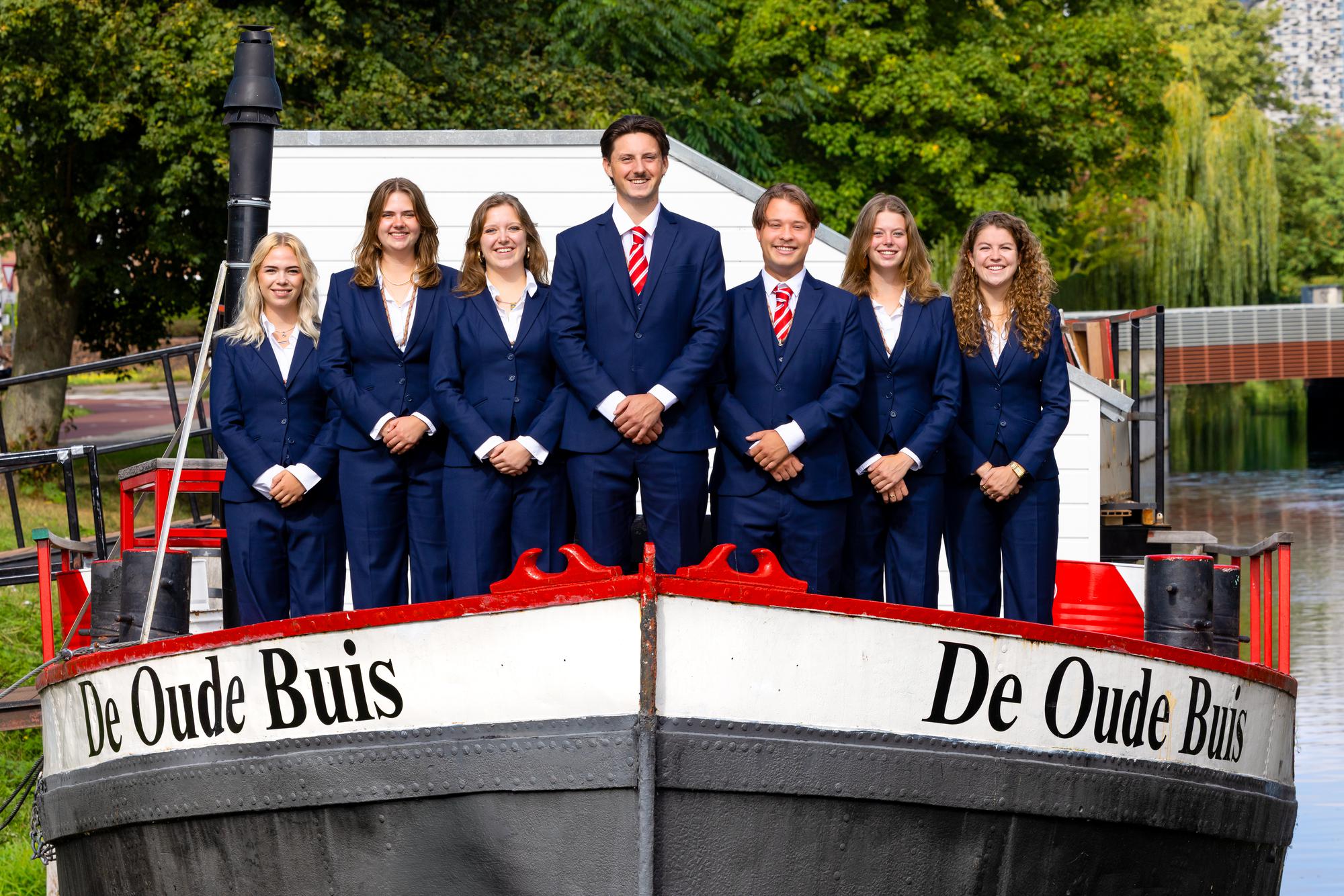 2025-09-08-Bestuursfoto-66-Almanak-by-Daan-Jeurens-High-Ress-1.jpg